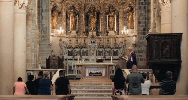 Fr. Edward Looney: How We Can Meditate on the Holy Mass
