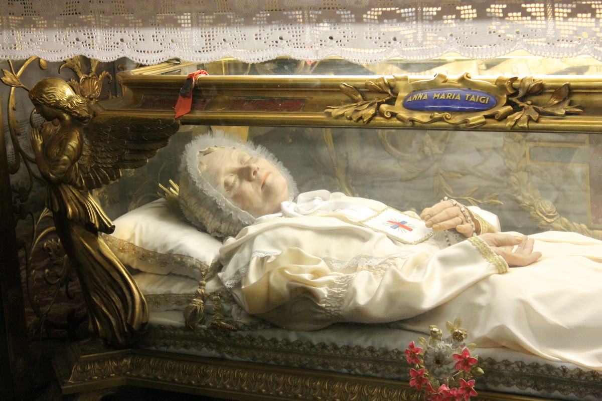 Blessed Anna Maria Taigi: Housewife, Mother and Saint