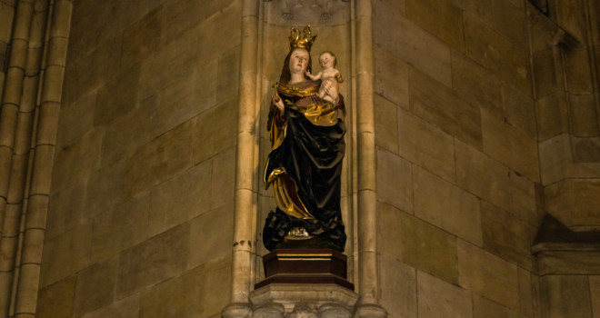 Consoling the Immaculate Heart of Mary