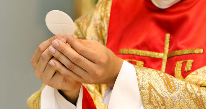 How to Receive Holy Communion to the Fullest