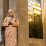 Mother Teresa: The Light Shines in the Darkness