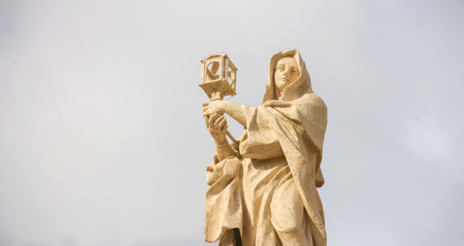 Four Reasons to Love St. Clare of Assisi