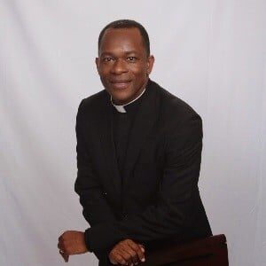 Fr.-Maurice-Emelu_avatar_1496691642
