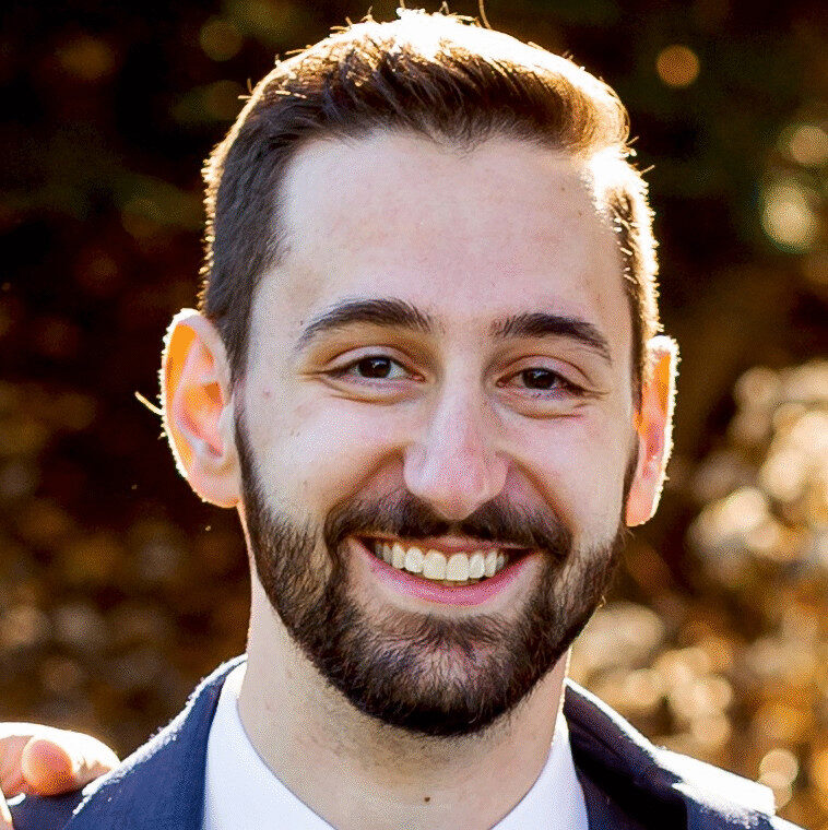 cropped-adamlucas-headshot-for-articles
