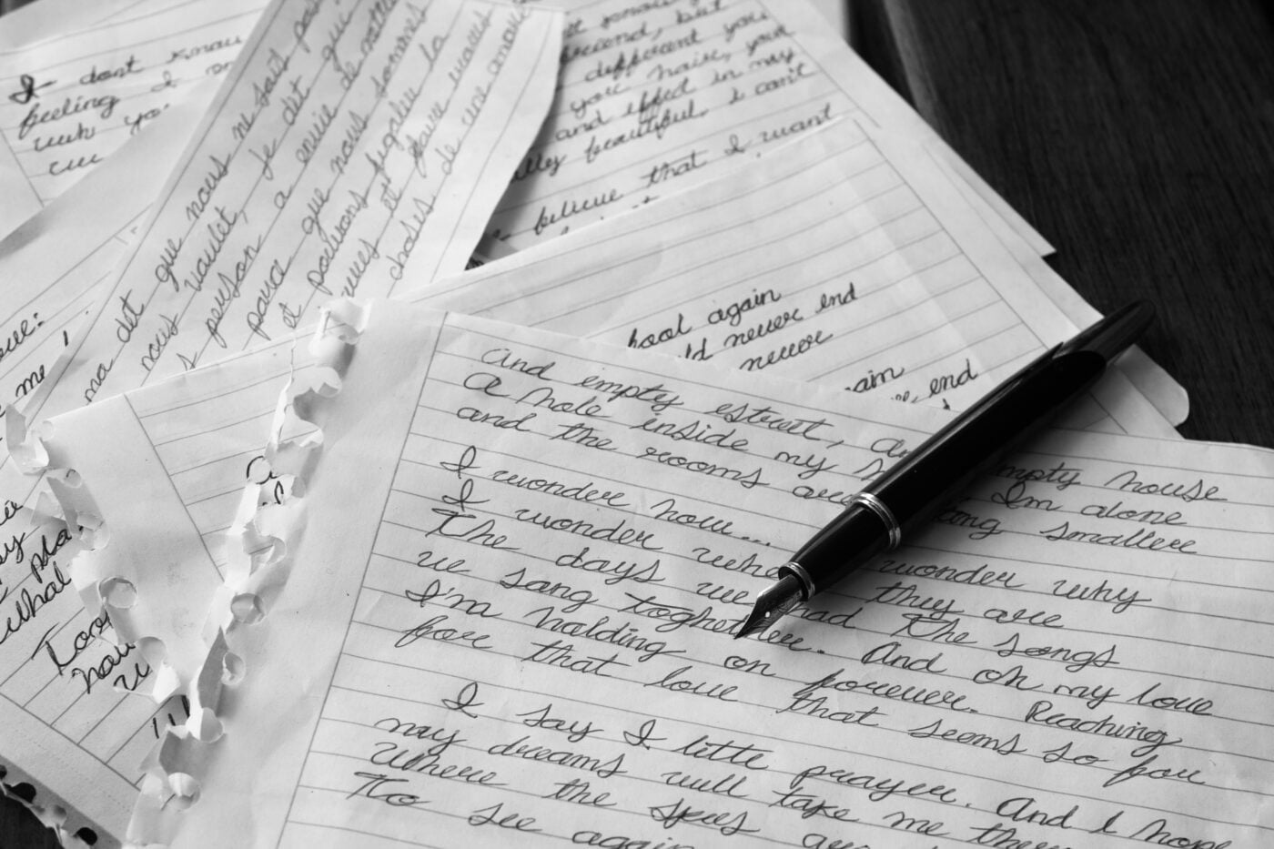 Why Handwriting Matters in an AI World